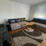 Banesa me qira në Bregun e Diellit