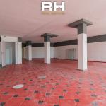 Lokal 180m² + 115m² me QIRA në Bregun e Diellit