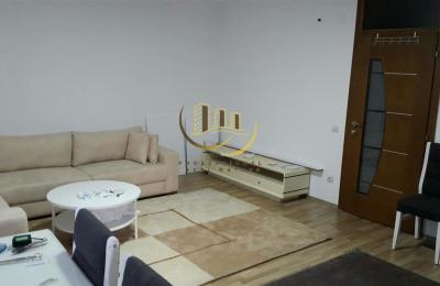 Banesa me qira në Tophane