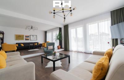 Shtëpi 245.61m² në SHITJE në Kodrën e Trimave