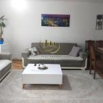 Shtëpi me qira në Qendër