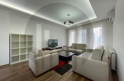 Banesë me 2 dhoma gjumi me qira në lagjen Aktash