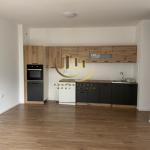 Banesë Zyre me qira te Muhaxherët