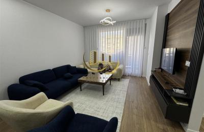 Banesë me qira në Bregun e Diellit