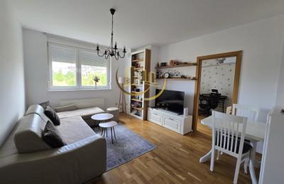 Banesë me qira në Bregun e Diellit