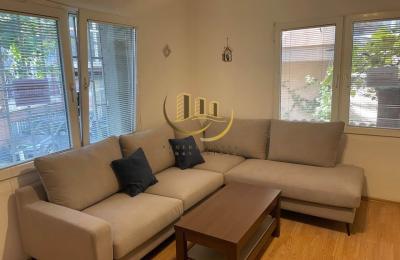 Zyre me qira në Qendër