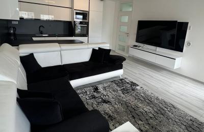 APARTAMENT ME QERA ARBËRI