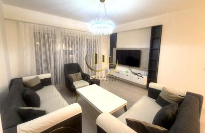 Banesë me qira në Bregun e Diellit