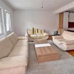 Kat shtëpie me qira tek Parku i Qyteti