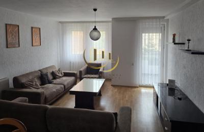 Banesë me qira në Bregun e Diellit