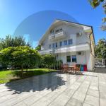 Shtëpi 900m2 me qira në lagjen Qendër-Pejton