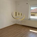 Banesë Zyre me qira në Bregun e Diellit