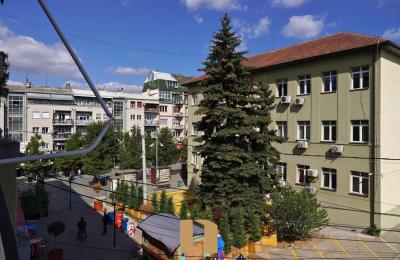 Zyrë/Banesë Në Sheshin E Prishtinës – Disponueshme Për Qira Dhe Shitje”