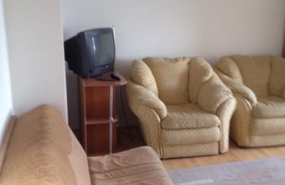 Ipet me qira banesa 1 dhomëshe (gasonjere) 33m2 në lagjen Bregu i Diellit