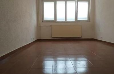 Ipet me qira banesa 2 dhomeshe 40m2 kati përdhes në lagjen Dodona