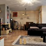 Zyre/Shtëpi 550M2 Me Qera “Tringë Smajli” – Prishtinë