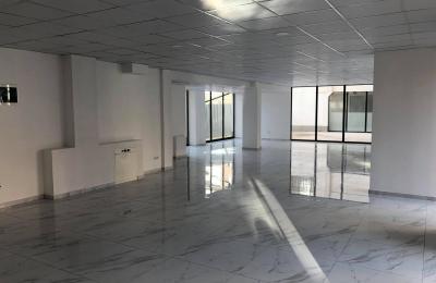 Ipet me qira Lokali 150m2 kati perdhes lagja Spitalit