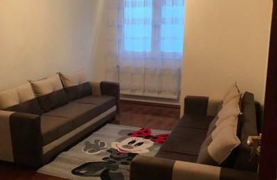 Ipet me qira banesa 3 dhomshe 90m2 kati 8 Fushe Kosove