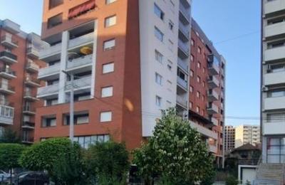 SHITET BANESA Mati 1- Muharrem Fejza Afer Shkolles Fillore “Pavarsia” 75m2+ – Termokos – AC Klima