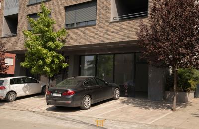 Lokali 70m² për #QIRA tek Mati I