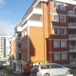 Banese me qira Rruga B Mbrapa Royall Mall