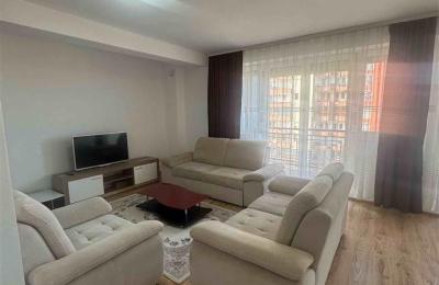 Banese me qira Rruga A – B 135m2+