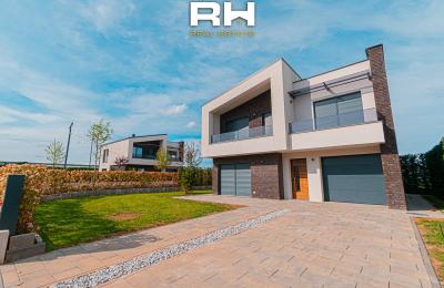 Shtëpi 180+87m² me QIRA në Lagjen Priam Village