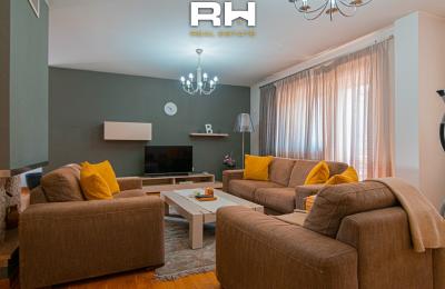 Banesë 180m² me QIRA te Rruga C