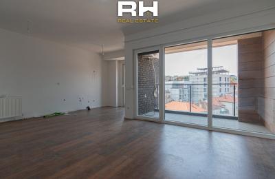 Banesë – Zyre 88m² me QIRA në Dragodan