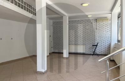 Lokal 43m2 me qira në lagjen Bregu I Diellit