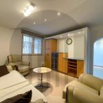 Zyre me 2 dhoma pune me qira në lagjen Aktash