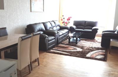 Shitet banesa 3 dhomëshe 80m2 kati 4 në lagjen Aktash