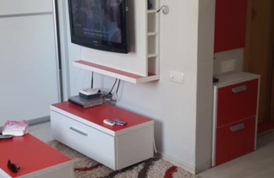 Ipet me qira banesa 1 dhomëshe (gasonjere) 38m2 kati 2 në lagjen Aktash