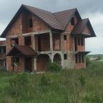 Shitet shtepia 2 katshe, 250m2 me 5 Ari truall, në Fushë Kosovë