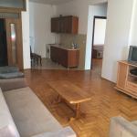 Ipet me qira banesa 3 dhomeshe 80m2 Kalabria Emshir