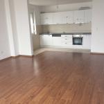 Ipet më qira banesa 4 dhomëshe 110 m2 kati 4 në lagjën Mati 1