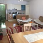 Shitet banesa 3 dhomshe 95m2 kati 3 lagja Kodra e diellit