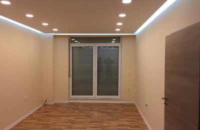 Shitet banesa 2 dhomshe 62m2 kati 2 lagja e Spitalit