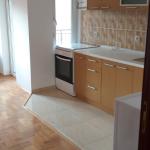 Ipet me qira banesa 4 dhomëshe 110m2 kati 5 në lagjen Kalabri