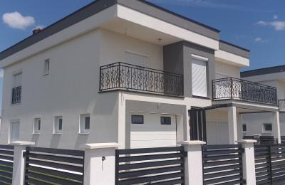 Shitet Shtepia 2 katëshe 250m2 me 3.5 Ari Truall Milloshevë