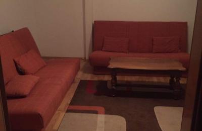 Ipet më qera banesa 2 dhomëshe 55m2 kati 6 në lagjen Bregu i Diellit