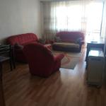 Ipet me qira banesa 3 dhomeshe 80m2 kati 3 në lagjen Aktash