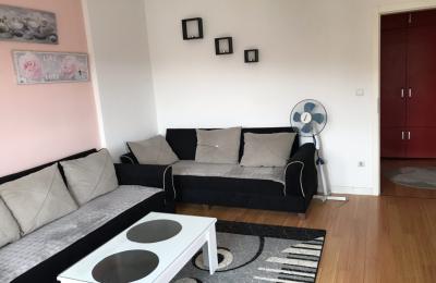 Shitet banesa 3 dhomëshe 83m2 kati1 në lagjen Mati 1