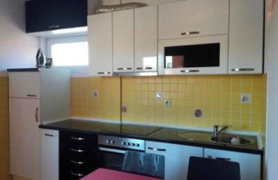 Shitet banesa 2 dhomsh 60m2 kati Përdhese Mati 1