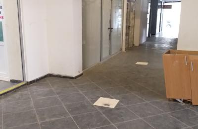 Shitet Lokali 18m2 kati përdhesë në Fushë Kosovë