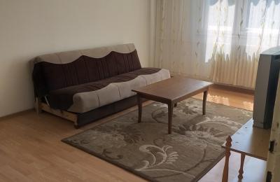 Ipet me qira banesa 2 dhomëshe 65m2 kati 1 në lagjen Aktash