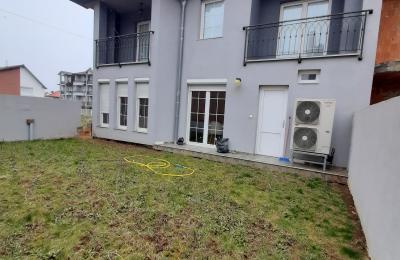 Ipet me qira shtepia 2 katshe 245m2 lagja Qendresa