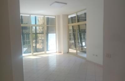 Jepet Zyre me qera Stacioni Trenit Durres.