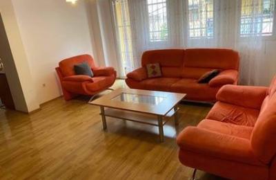 Ipet me qira banesa 4 dhomshe 120m2 kati 1 Aktash