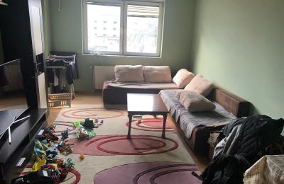 Shitet banesa 2 dhomëshe 68m2 kati 4 në lagjen Dodon